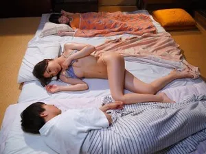 Cô em thèm địt đi đóng gạch cùng trai lạ buồi to